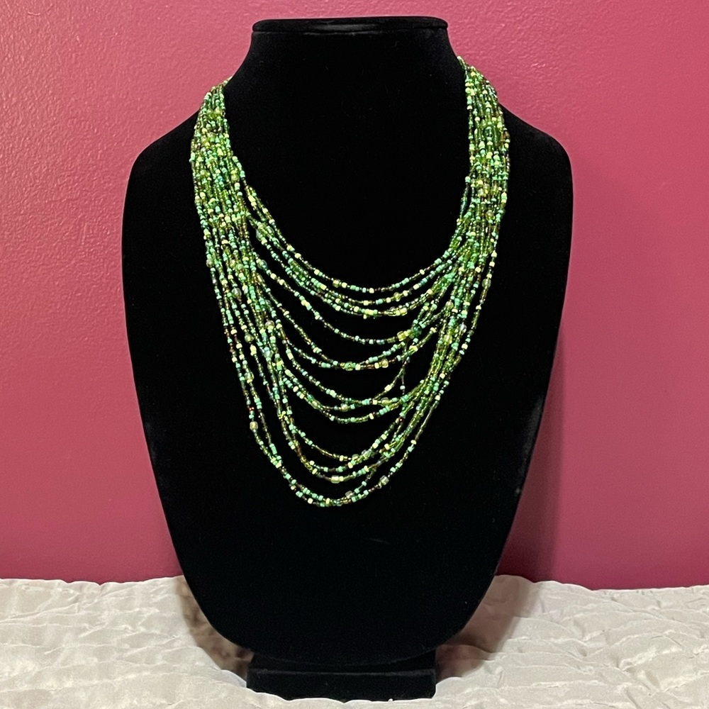 Avon Green Seed Bead Necklace